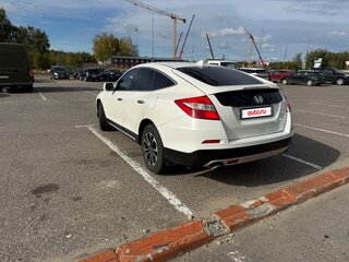 2014 Honda Crosstour I Рестайлинг, белый, 1380000 рублей, вид 5