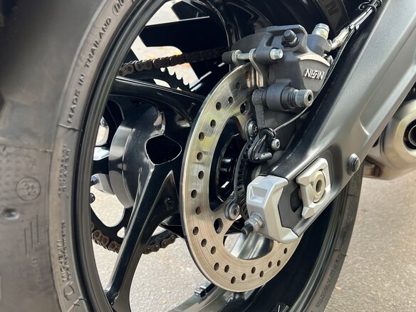 2022 Triumph Trident 660, оранжевый, 870000 рублей - вид 14