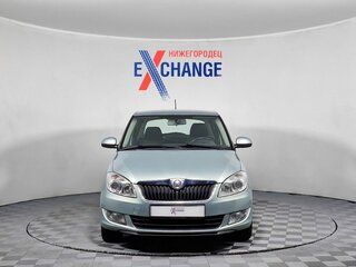 2011 Skoda Fabia II Рестайлинг, зелёный, 749000 рублей, вид 2