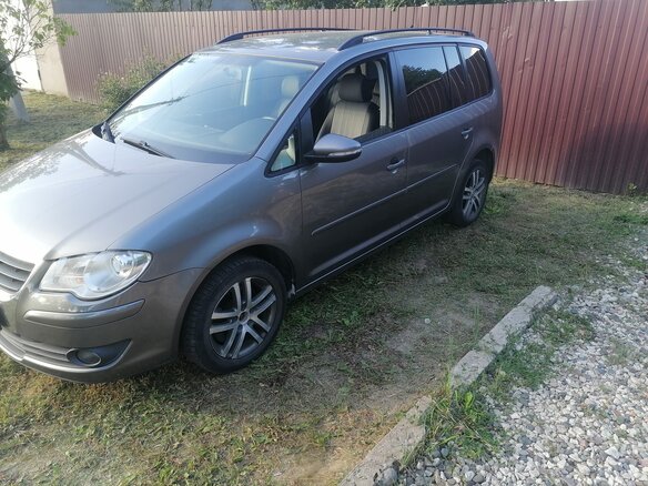 2009 Volkswagen Touran Cross I Рестайлинг, серый - вид 10