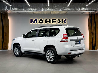 2015 Toyota Land Cruiser Prado 150 Series Рестайлинг 1, белый, 3950000 рублей, вид 4
