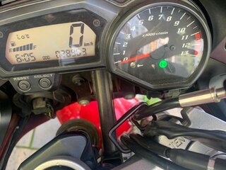 2013 Yamaha FZ1, красный, 710000 рублей, вид 2