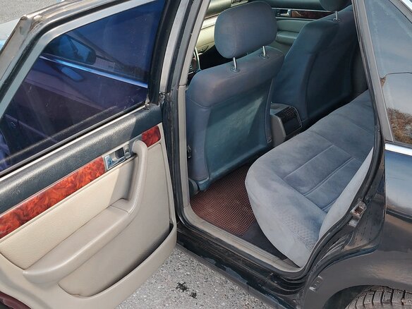 1995 Audi S6 I (C4), чёрный, 400000 рублей - вид 6