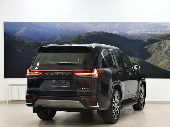 2026 Lexus LX 600 IV, чёрный, 19000000 рублей - вид 3