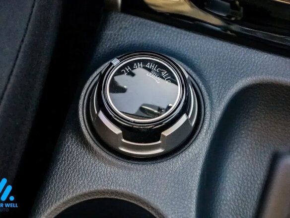 2023 Mitsubishi Pajero Sport III Рестайлинг, серебристый - вид 15