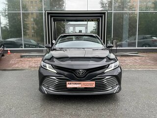 2021 Toyota Camry VIII (XV70), чёрный, 2169000 рублей, вид 3