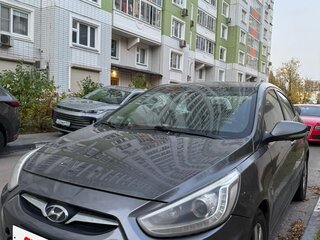 2013 Hyundai Solaris I, серый, 750000 рублей, вид 1