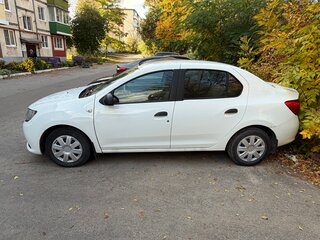 2015 Renault Logan II, белый, 380000 рублей, вид 4