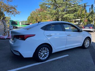 2018 Hyundai Solaris II, белый, 1100000 рублей, вид 3