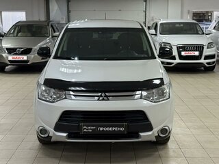 2014 Mitsubishi Outlander III Рестайлинг, белый, 1049000 рублей, вид 2