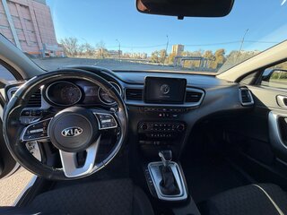 2019 Kia Ceed III, белый, 1560000 рублей, вид 4