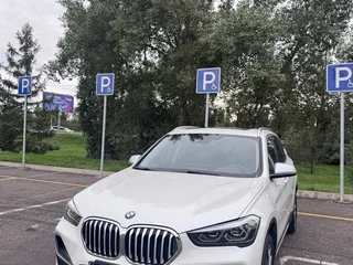 2022 BMW X1 18i sDrive II (F48) Рестайлинг, белый, 2350000 рублей, вид 2
