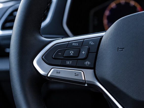 2026 Volkswagen Tharu XR 300 TSI, серый, 3270000 рублей - вид 27