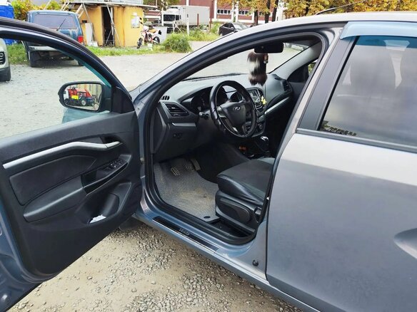 2016 Lada (ВАЗ) Vesta I, серый, 750000 рублей - вид 6