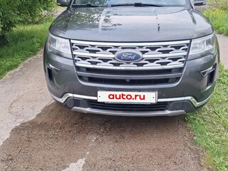 2019 Ford Explorer V Рестайлинг 2, серый, 3500000 рублей, вид 1
