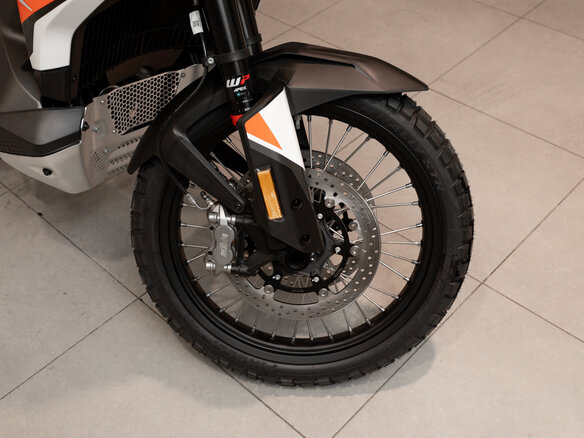 2026 KTM 790 Adventure, белый, 1450000 рублей - вид 9