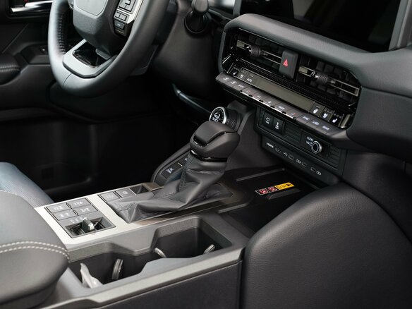 2026 Toyota Land Cruiser Prado 250 Series, чёрный - вид 12