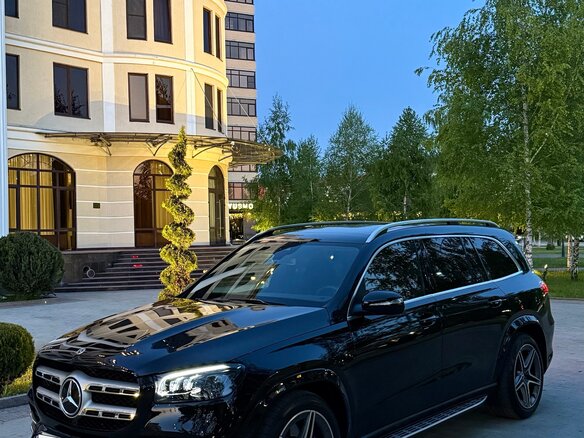 2020 Mercedes-Benz GLS 400 d II (X167), чёрный, 9700000 рублей - вид 1