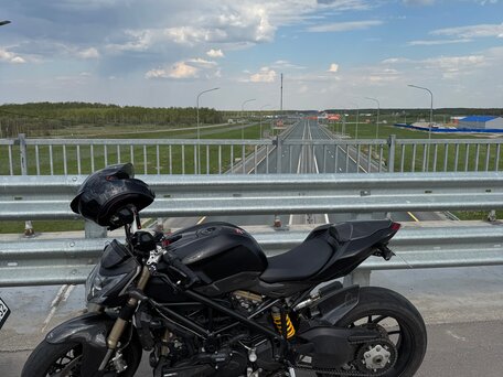 2012 Ducati Streetfighter, чёрный, 700000 рублей, вид 3