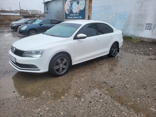 2015 Volkswagen Jetta VI Рестайлинг, белый, 900000 рублей, вид 1