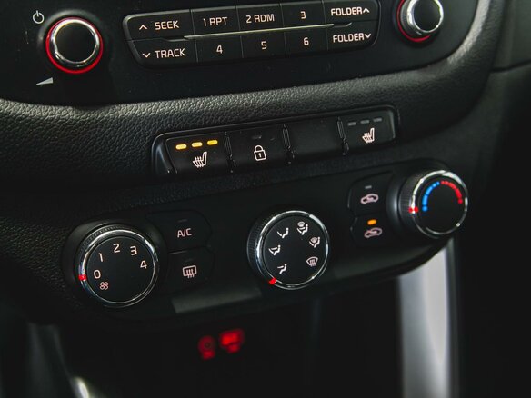 2017 Kia Ceed II Рестайлинг, белый, 1265000 рублей - вид 15