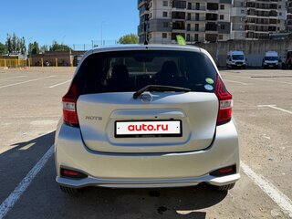 2018 Nissan Note II Рестайлинг, серый, 800000 рублей, вид 4