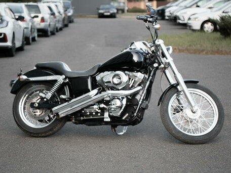 2013 Harley-Davidson Dyna Glide Custom, чёрный, 650000 рублей, вид 1