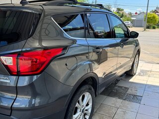 2019 Ford Escape III Рестайлинг, серый, 1850000 рублей, вид 3