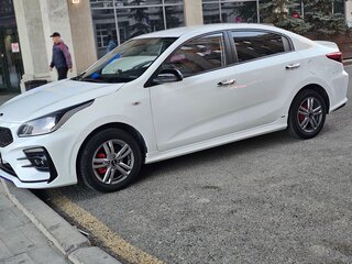 2019 Kia Rio IV, белый, 1350000 рублей, вид 5
