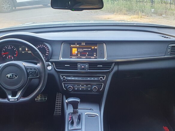 2016 Kia Optima IV, серебристый, 1860000 рублей - вид 20