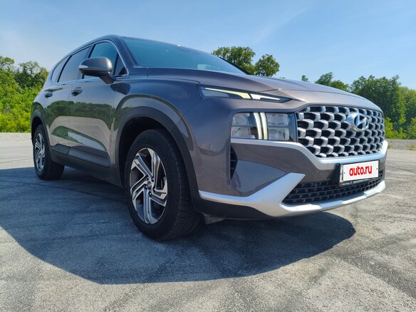 2021 Hyundai Santa Fe IV Рестайлинг, серый, 3900000 рублей - вид 5