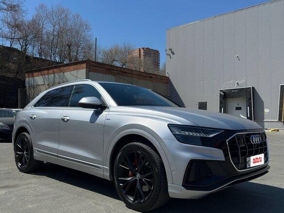 2020 Audi Q8 50 TDI I (4M), чёрный, 6500000 рублей - вид 1
