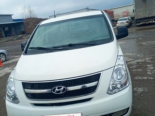 2011 Hyundai Grand Starex I, белый, 1050000 рублей, вид 2