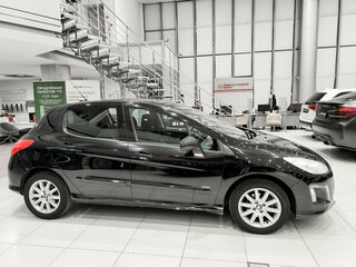 2011 Peugeot 308 I Рестайлинг, серый, 550000 рублей, вид 4