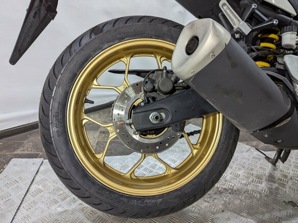 2021 Yamaha YZF-R3, белый, 530000 рублей - вид 15