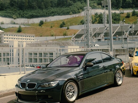 2009 BMW M3 Euro-4 IV (E90), зелёный, 10000000 рублей - вид 2
