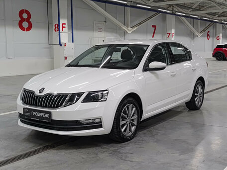 2022 Skoda Octavia III (A7) Рестайлинг, белый, 1995000 рублей, вид 1