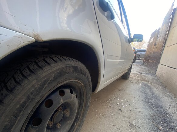 2010 Lada (ВАЗ) Kalina I, белый, 275800 рублей - вид 4
