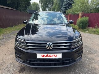 2018 Volkswagen Tiguan II, чёрный, 2990000 рублей, вид 2