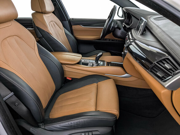 2019 BMW X6 40d II (F16), белый, 4550000 рублей - вид 23