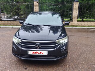 2020 Volkswagen Polo VI, чёрный, 1400000 рублей, вид 2