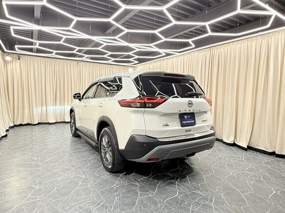 2021 Nissan X-Trail IV, белый, 3299900 рублей - вид 4