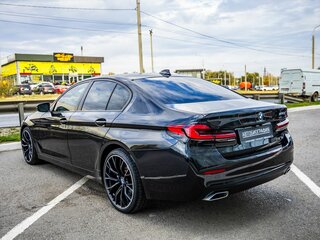 2021 BMW 5 серии 520d VII (G30/G31/G38) Рестайлинг, чёрный, 3598000 рублей, вид 5