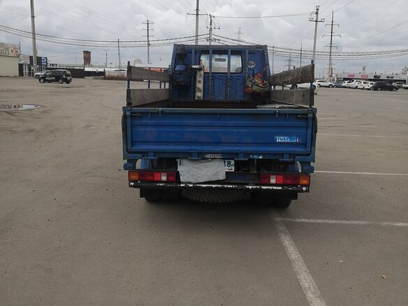 1993 Mazda Titan, синий, 850000 рублей - вид 10