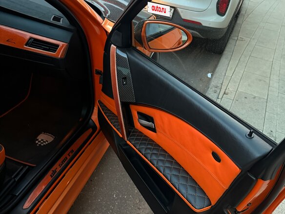 2005 BMW M5 IV (E60/E61), оранжевый, 4000000 рублей - вид 33
