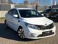 2011 Kia Rio 4-speed III, белый, 576000 рублей