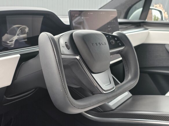 2022 Tesla Model X Plaid I Рестайлинг, белый, 8800000 рублей - вид 12