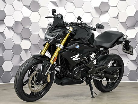 2022 BMW G 310 R, чёрный, 497000 рублей, вид 2