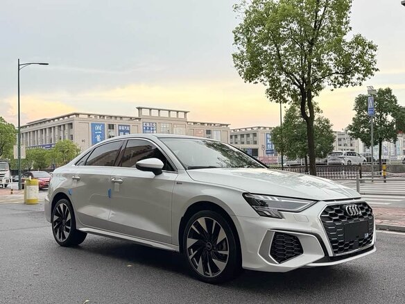 2022 Audi A3 35 TFSI Long IV (8Y), белый, 1890000 рублей - вид 11