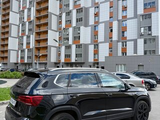2021 Volkswagen Tharu I, чёрный, 2650000 рублей, вид 3